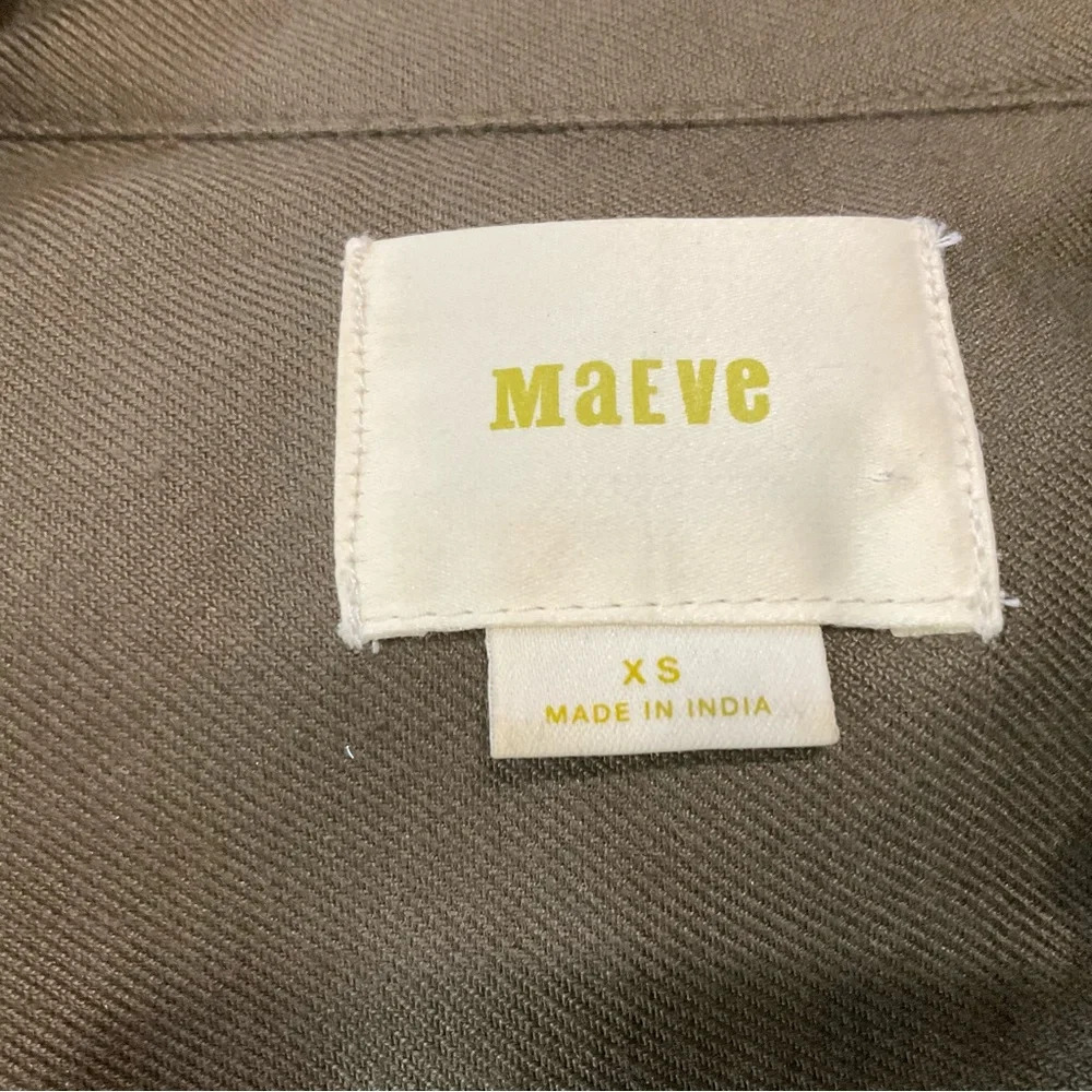 Maeve Anthropologie Arwa olive green button up shirt with sequins. Size:XS - Picture 10 of 14